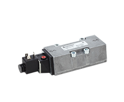 ISO Star solenoid valfı ISO 1, 5/2, solenoid pilot / havalı yay dönüşlü
